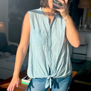 Linen pin strip gap sleeveless button down